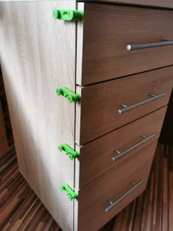 Child safety lock