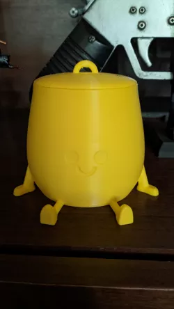 Chunky Num sitting lid