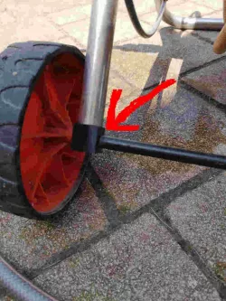 Gardena Schlauchwagen Achsenhalter