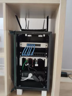 Home server rack 10"