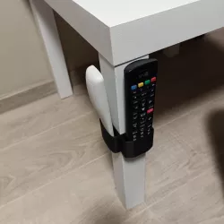 Lack-click remote holder