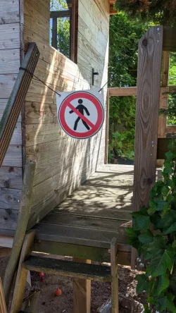 No Trespassing - Durchgang Verboten