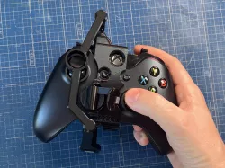One-handed Xbox One Controller