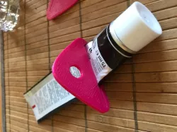 Toothpaste squeezer