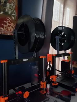 Spool Holder holding up to large 3kg spools by Tech with Kramer, Download  free STL model