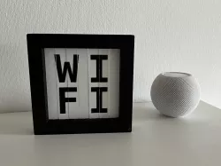 Customizable WIFI QR-Code Display