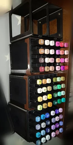 Decotime markers side-mounted stackable hanger