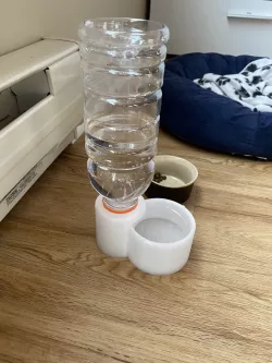 Gatorade Bottle Gravity Feed Water Dish