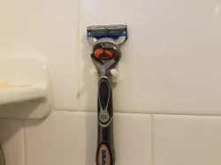 Gillette Fusion Wall Mount