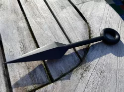 Kunai like dagger
