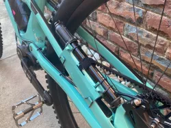 pump holder