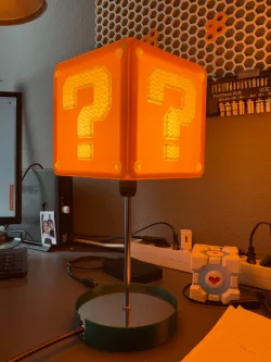 Super Mario questionmark block lamp