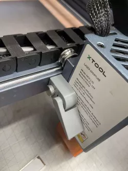 XTOOL D1 laser clamp