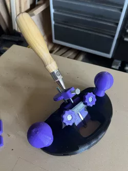 Alternate Size Chisel Channel for Router Plane