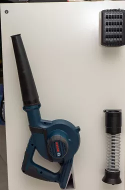 Bosch GBL 18V-120 Wall Mount | Should also work for other Bosch Professional 18V-Tools