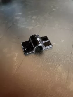 Cable clamp reinforced