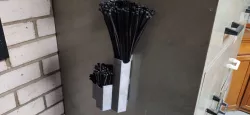 Cable tie holder - magnetic