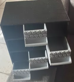 MEUBLE DE RANGEMENT AVEC CASIERS / STORAGE CABINET WITH LOCKERS