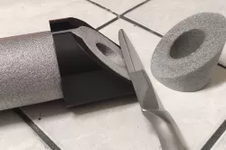 Pipe insulation cutting jig