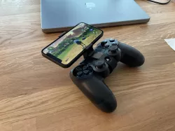 PS4 controller iPhone mini mount