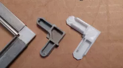 Screen corners for campers and mobiles