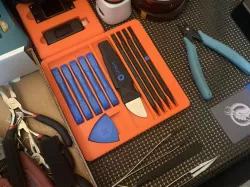 Tool tray for Ifixit opening tools