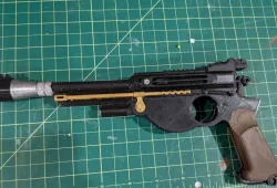 80% sized Mandalorian Blaster