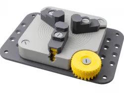 Bench Mountable 4-Jaw / 3-Jaw / 2-Jaw Vise with Swappable Jaws - 100% Printable!
