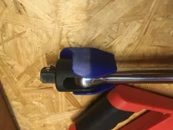 Breaker bar wall holder