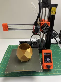 Geometric plant pot