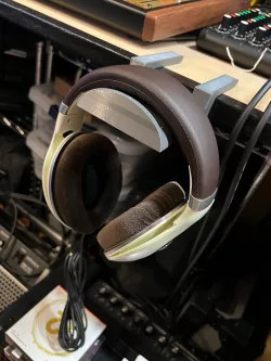 Headphone Hanger