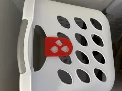 Laundry Basket Status Sign Clip