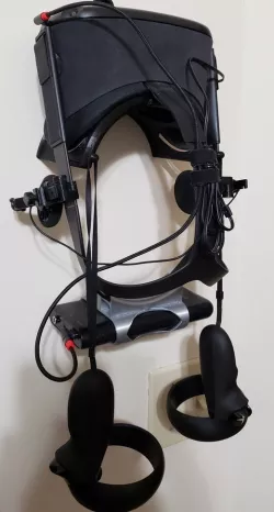 Oculus Quest Wall Mount