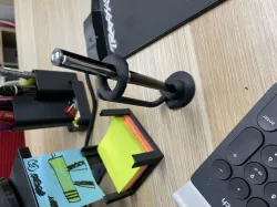 Single pen holder