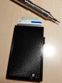 Slim Credit Card Wallet by aljaztitoric - Thingiverse