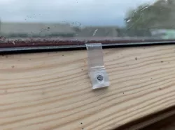 Small latch for a custom window shutter (velux window)