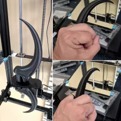 Alan Grant's Raptor Claw (Whole)