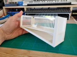 Aquarium breeding box