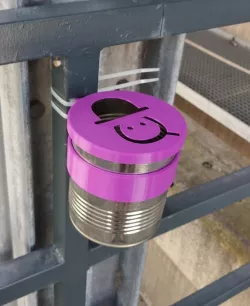 Ash tray (with can)