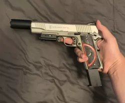 Co2 GBB Airsoft 1911 Deadpool grips