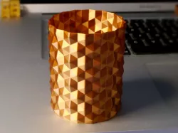 Hex surface vase (spiral print)