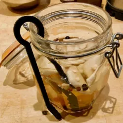 Pickles picker tongs