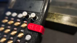 PO-33 record button clip