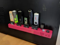 USB Drive & SD Card Organizer