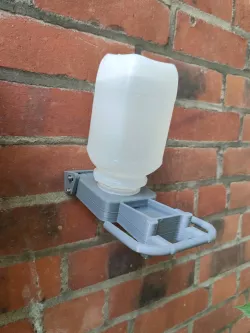 Water point for small birds