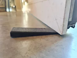Doorstopper low