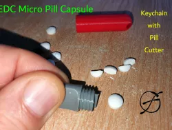 EDC Micro Pill Capsule - Keychain witch Pill Cutter