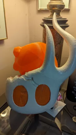 Hollow Knight Broken Vessel Mask