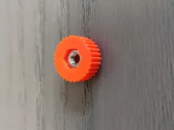 Knurled nut M3