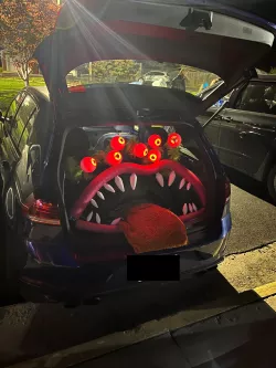Large Light Up Monster Eyes and Teeth